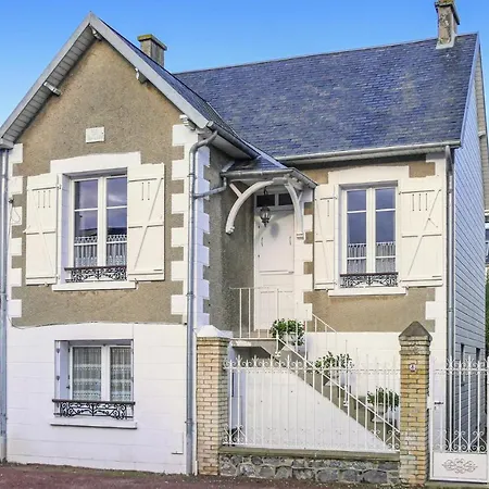 Holiday Avenue Du Roi Jacques Holiday home